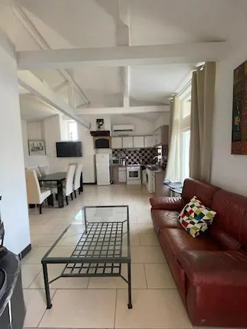 Le Volailler Villa Lempaut